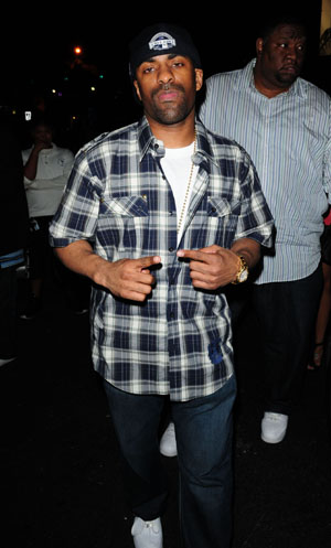 Chris Brown host Play Nightclub